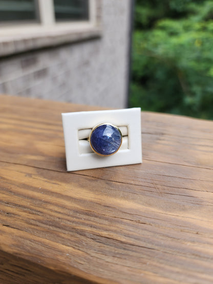 Round Tanzanite Cabochon Ring